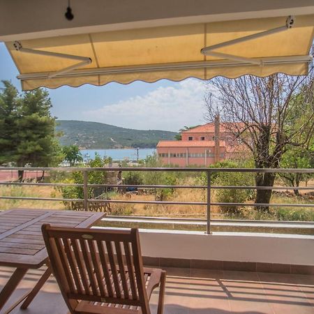 Apartman Marenic Cres Exterior photo